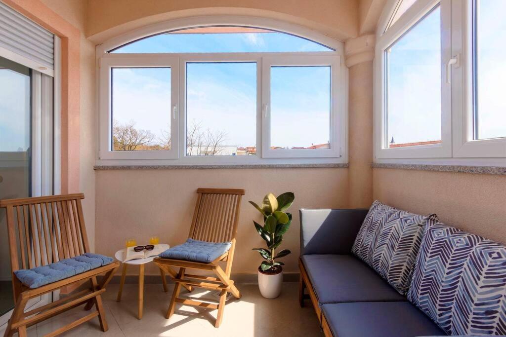Cozy Apartment With Private Parking Medulin Exteriör bild