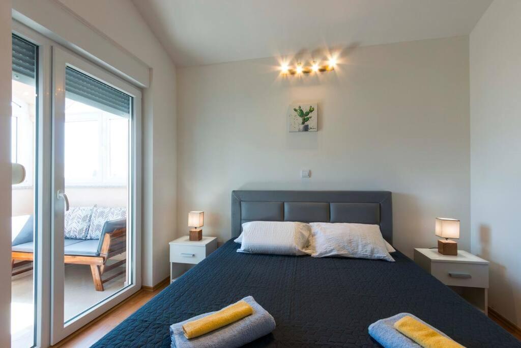 Cozy Apartment With Private Parking Medulin Exteriör bild
